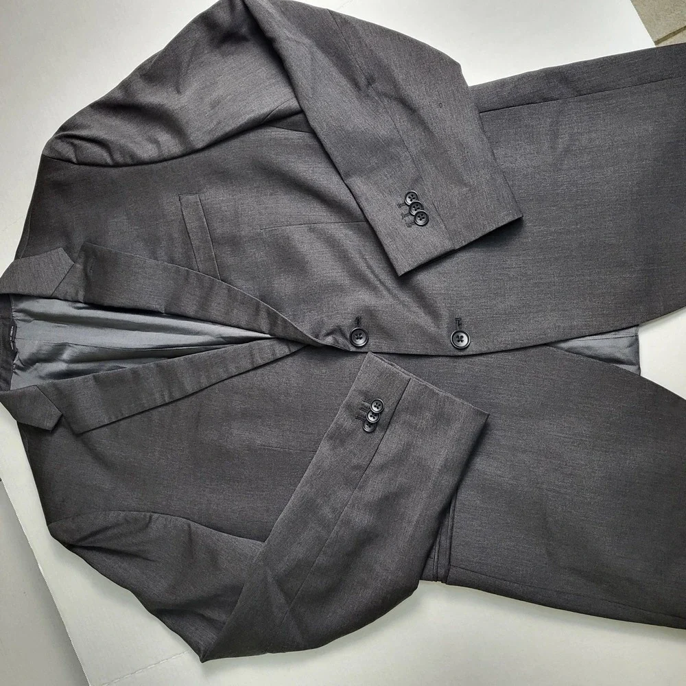 Banana Republic Mens 42R Tailored Fit Wool Gray Blazer 2 button Jacket‎ Italian